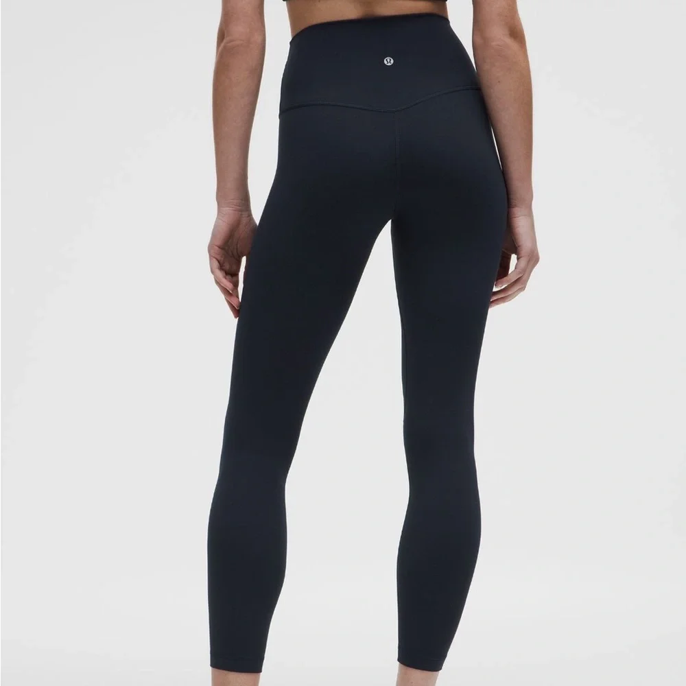NWT lululemon Align No Line™ High-Rise
Pant 25"  True Navy - Picture 3 of 5